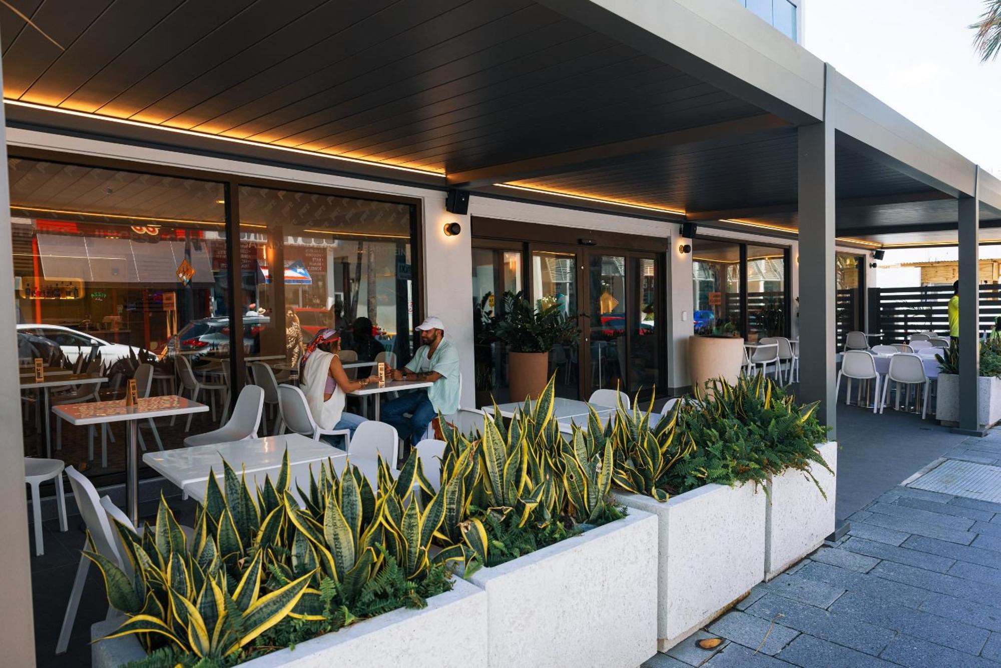 Hibird- Apartment And Suites Hotel Сан Хуан Екстериор снимка